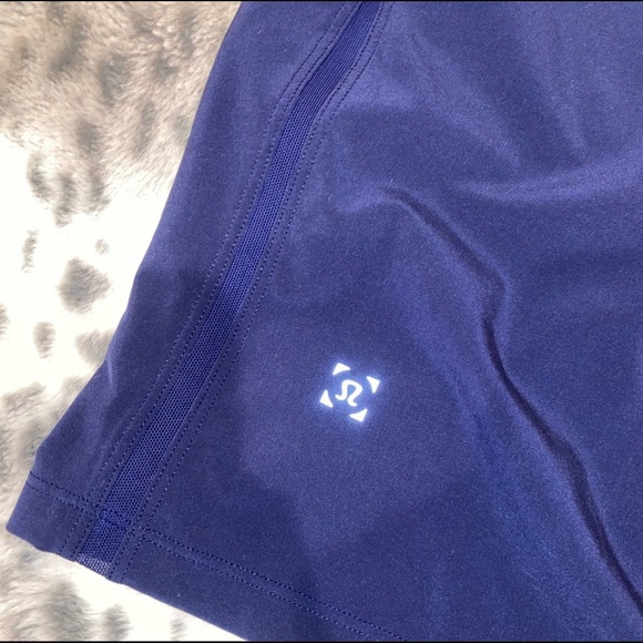 Lululemon Pace Breaker Linerless Short 9” - Size S - Picture 3 of 4